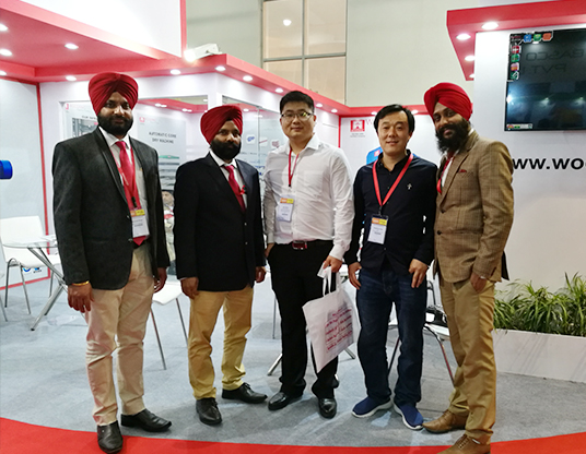 2017-03 Dubai Woodshow